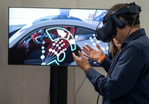 Sanal Gerçeklik (VR) Gözlüğü Takıp Deneyimleme Şansınız Oldu mu?
